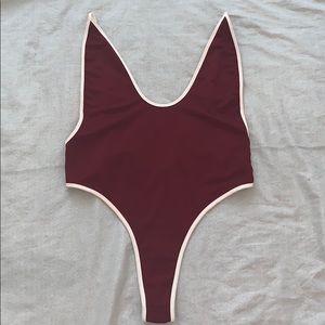 Low back high cut thong bikini